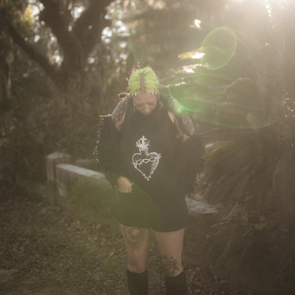 𝕾𝖆𝖈𝖗𝖊𝖉 𝖍𝖊𝖆𝖗𝖙 𝖗𝖔𝖒𝖕𝖊𝖗 ♡ - Picture 5 of 11